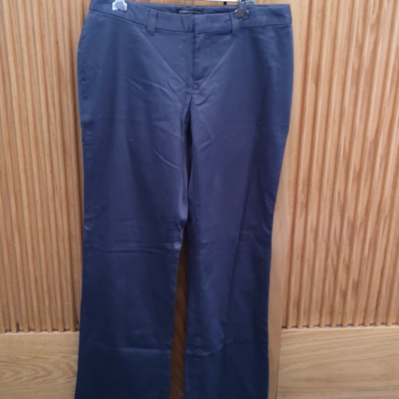 Banana Republic - Picture 1 of 2